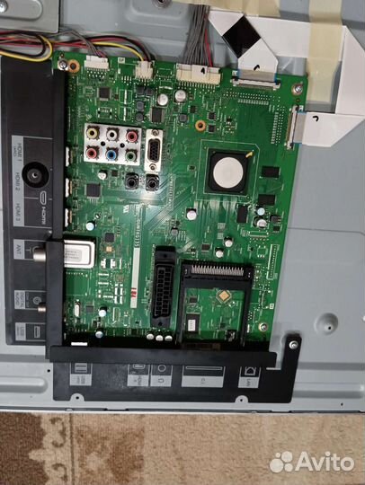 Телевизор Sharp LC-39LE751 на запчасти