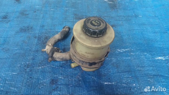 Бачок гидроусилителя Renault Laguna Z7X B565