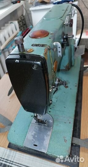 Промышленная швейная машина 1022