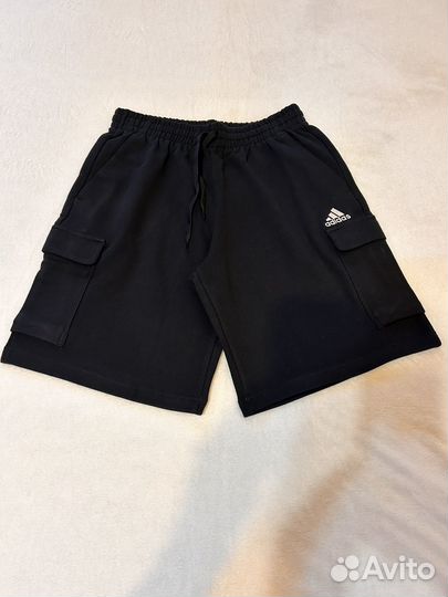 Шорты adidas размер M