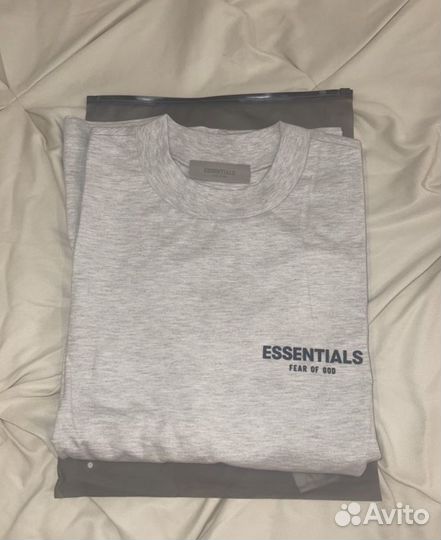 Футболка fear of god essentials