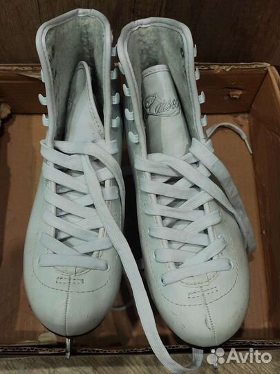 Фигурные коньки Larsen Martina