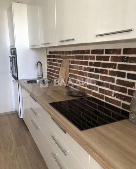 2-к. квартира, 50,5 м², 9/9 эт.