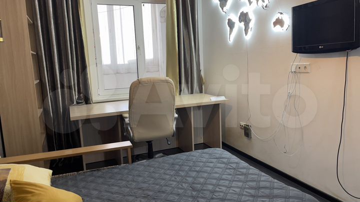 2-к. квартира, 50 м², 8/10 эт.