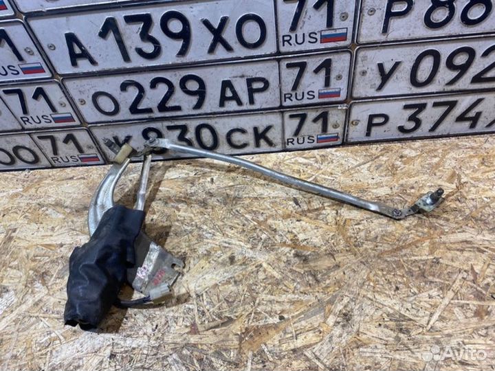 Трапеция дворников с моторчиком Ваз 21214