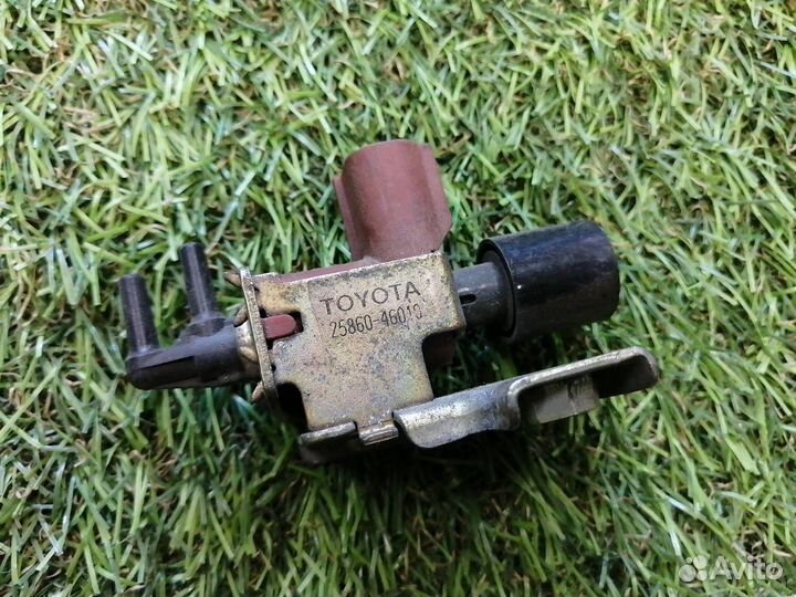 Клапан Toyota Highlander XU50