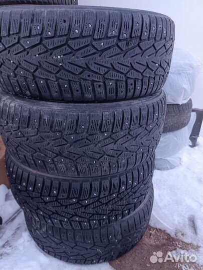 Nordman 7 215/55 R17 98Q