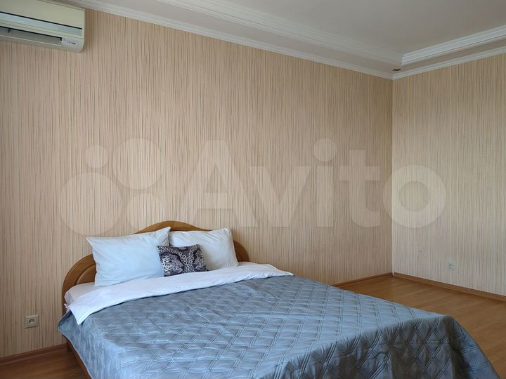 2-к. квартира, 80 м², 13/16 эт.