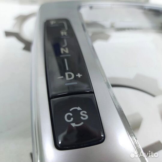 Оригинальная накладка кпп Mercedes-Benz C207/W212