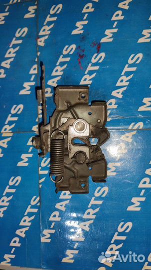 Замок капота Mazda Demio DY3W 2006