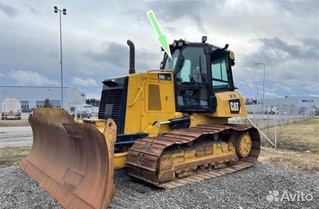 Стекло лобовое Caterpillar D5K XL / D6K