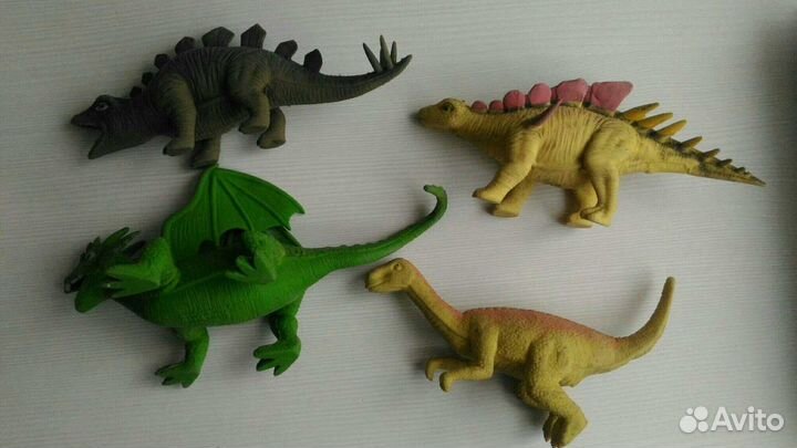 Резиновые динозавры