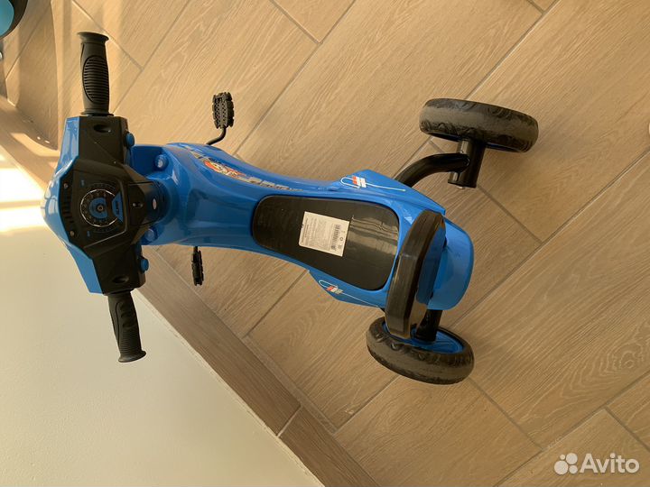 Детский трехколесный велосипед