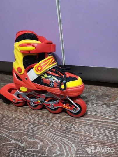 Роликовые коньки детские раздвижные р. 30-33