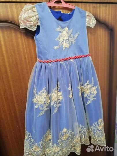 Платье для девочки новое