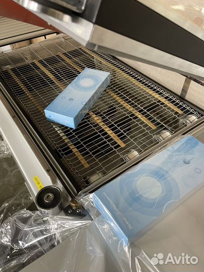 Упаковка товаров в термоусадочную пленку