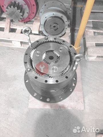 Поворотный редуктор CAT 320DGC