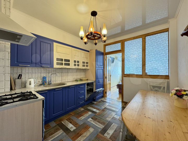 2-к. квартира, 60 м², 8/9 эт.