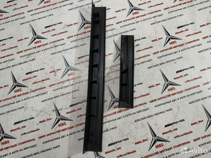 Накладки порогов пластик w204 Mercedes