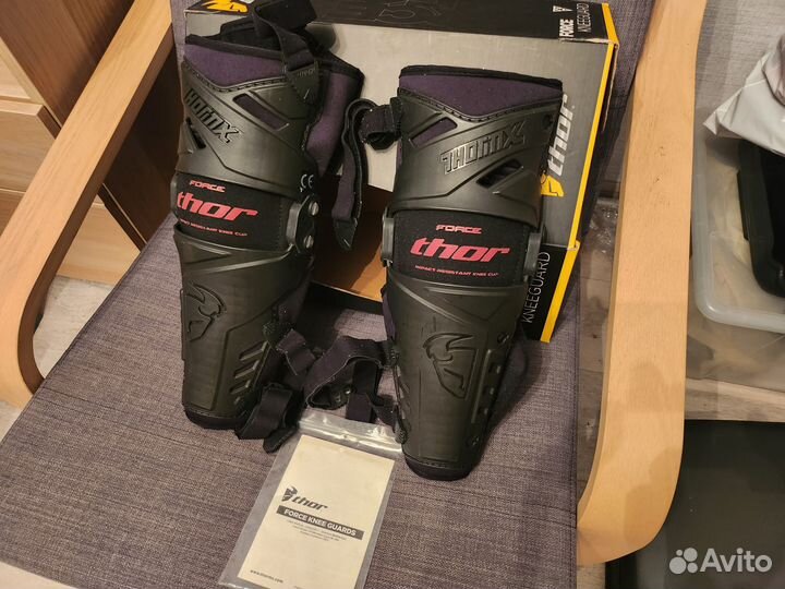 Thor Force наколенники шарнирные, черные