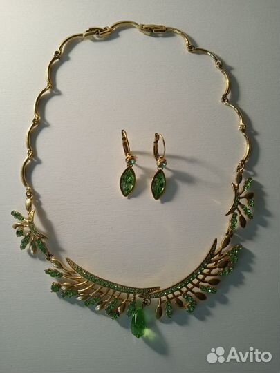 Колье с серьгами