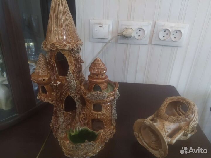 Замак для аквариума