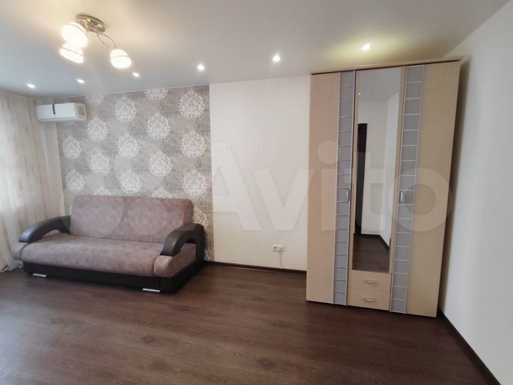 2-к. квартира, 45 м², 10/10 эт.