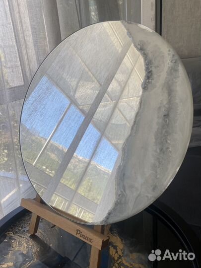 Зеркало залитое эпоксидной смолой