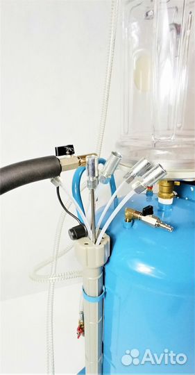 Бочка для сбора масла со щупами и предкамерой