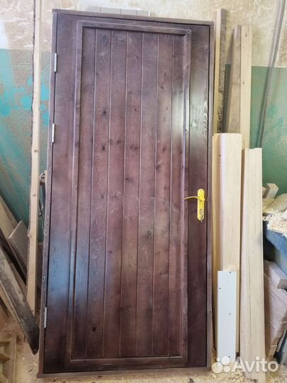 Изготовим двери из дерева