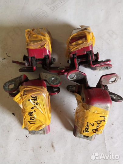 Петля двери Ford Mondeo FD 1993 93BBF26800AH