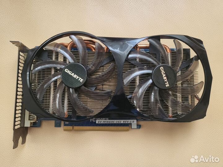 Видеокарта GigaByte GTX 560