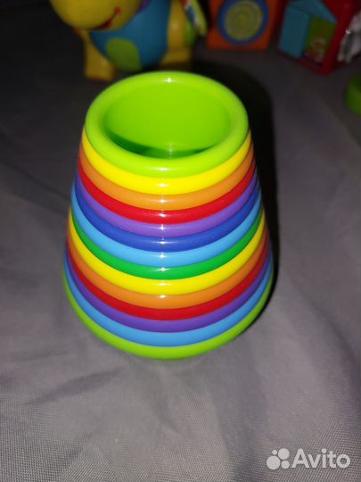 Развивающие игрушки для малышей пакетом