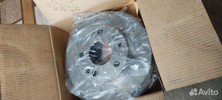 Диски тормозные передние