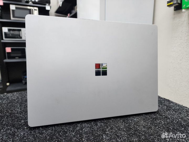 Ноутбук Microsoft Surface 1769