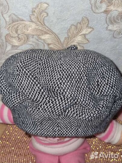 Женская шапка берет