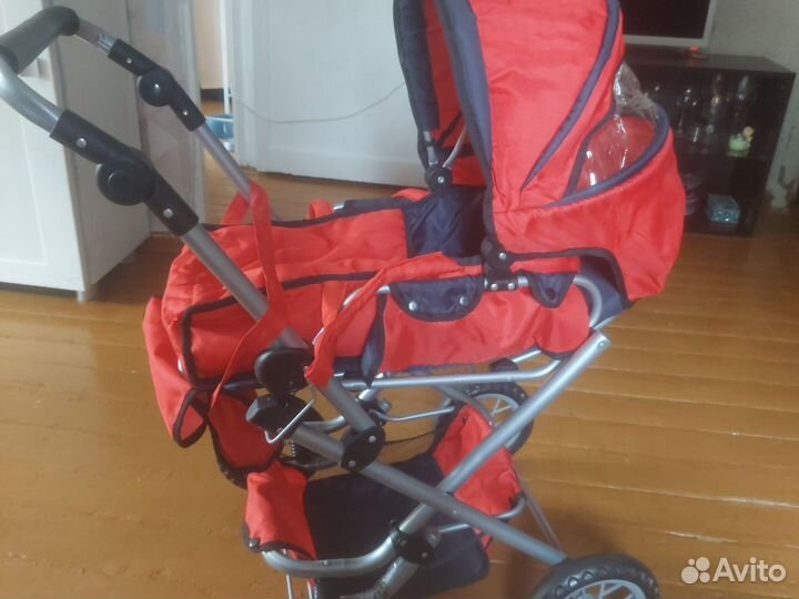Коляска для кукол