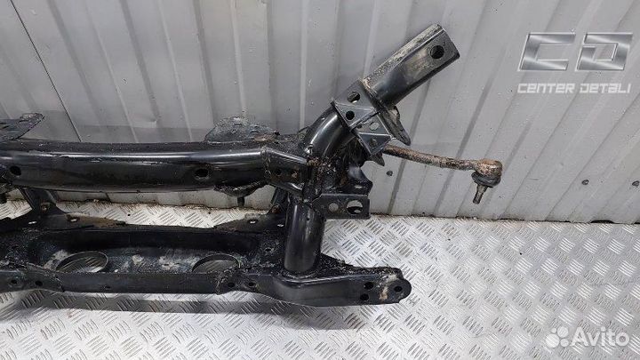 Передняя балка (подрамник) Toyota RAV4 51206-42061