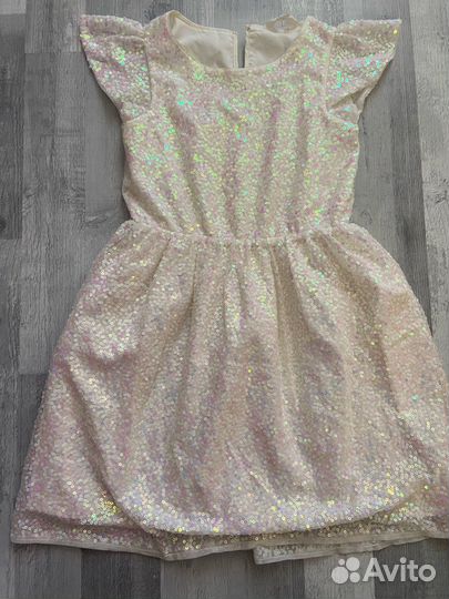 Продам платье на девочку