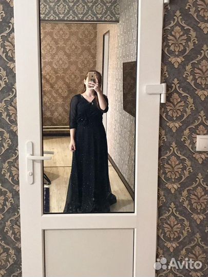 Вечернее платье