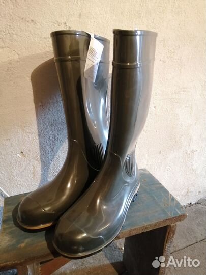 Продам спецодежду и обувь