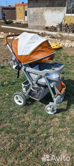 Прогулочная коляска