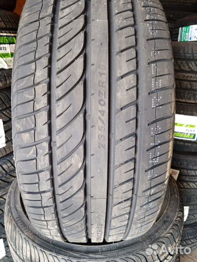 Evergreen EU72 235/40 R18 95W