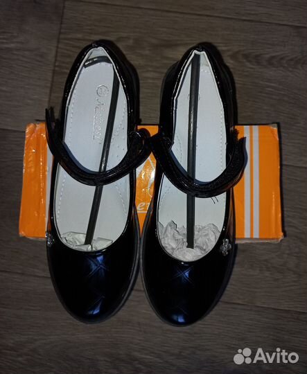 Новые туфли 33 размер