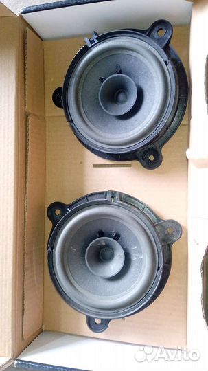 Комплект магнитола с акустикой и рамкой Веста