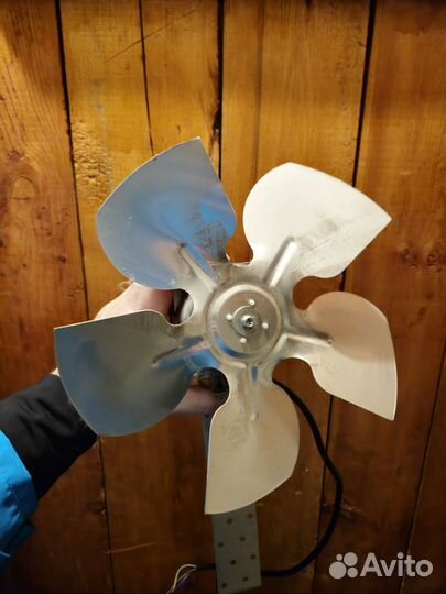 Микродвигатель 10W 10-B154-340 akomotors