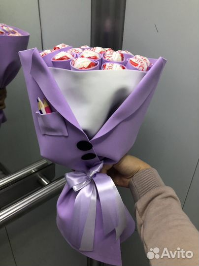 Сладкий букет из конфет