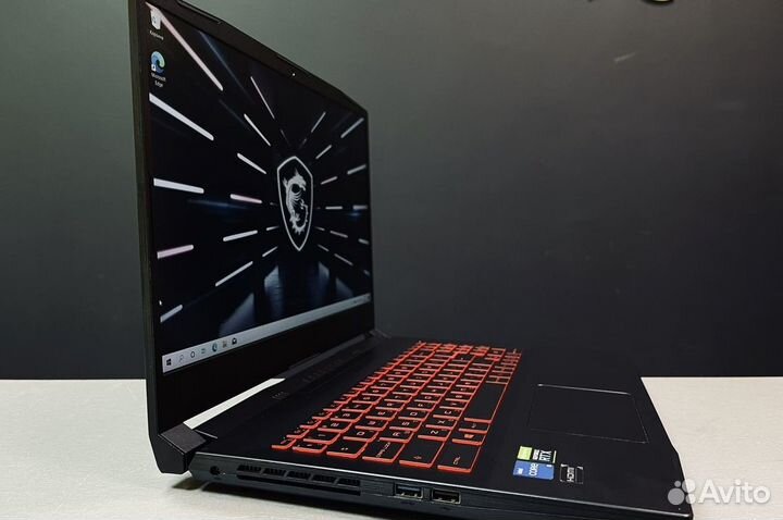 MSI Katana 144гц / i5-12500H / 16Gb / RTX 3050Ti
