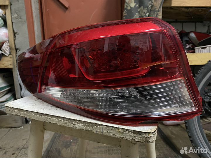 Задний левый фонарь kia rio 3 рестайлинг