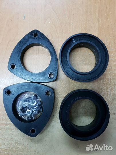 Проставки увеличения клиренса Форд Фокус 2